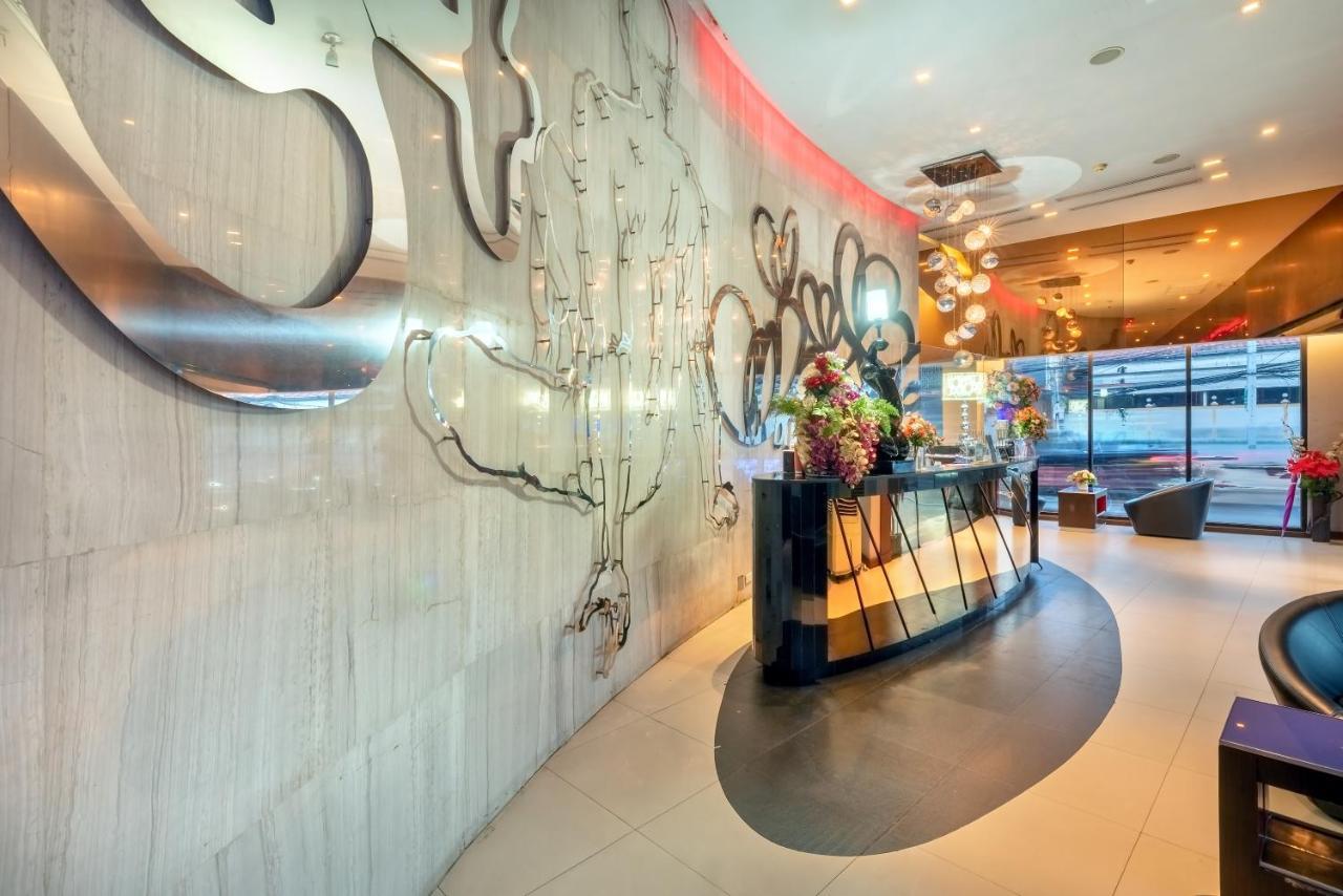 曼谷m2酒店 外观 照片