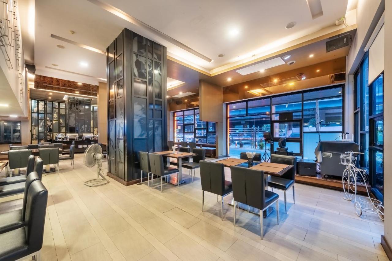 曼谷m2酒店 外观 照片